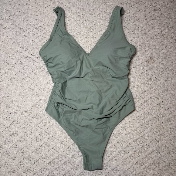 Kona Sol Sage Green One-Piece Swimsuit‎ with Plunge Neck – Women’s 18W nwot - Picture 2 of 7